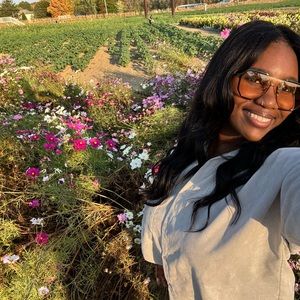 Meet your Posher, Lindsay